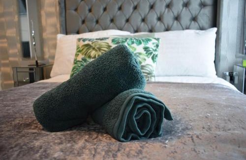 Northumberland Park Apartment | Tottenham Hotspurs Stays at the Gascoigne Suite