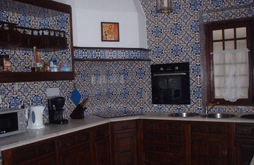 Atouguia da Baleia Villa | Traditional Portuguese village, Free Wifi