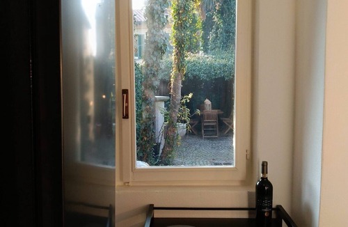 Cerro Apartment | Traditional Independent Two-Level Home with Garden, Steps from the Lake
