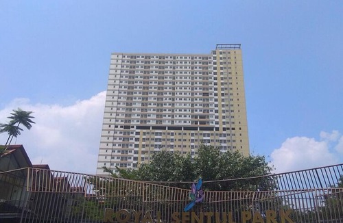 Kedungmanggu Apartment | Tranquil Studio For 2 Pax At Royal Sentul Park Apartment