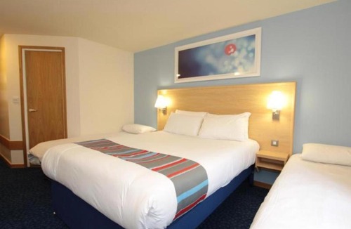 Castle Bytham Hotel | Travelodge Grantham South Witham