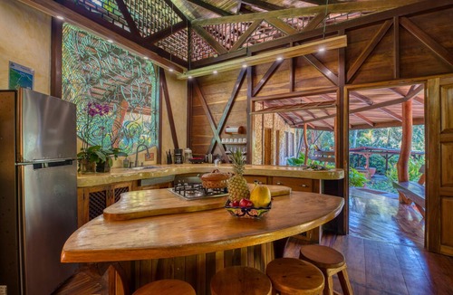 Chiguata Apartment | Tree House Beachfront Lodge