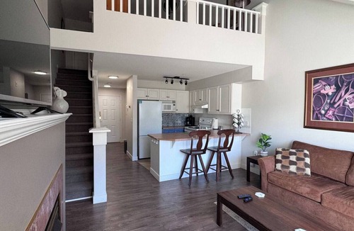 Quail Ridge Apartment | Trendy Loft Near Airport - 317