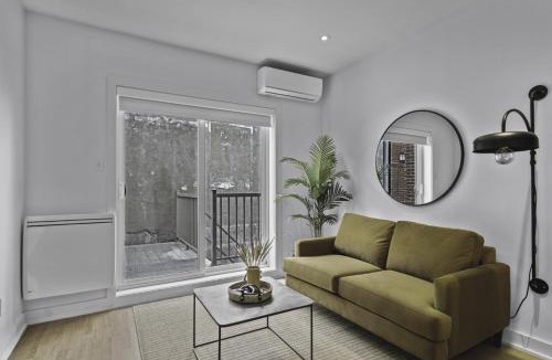 Little Italy Apartment | Trendy Open-Space Studio by Jean Talon Market