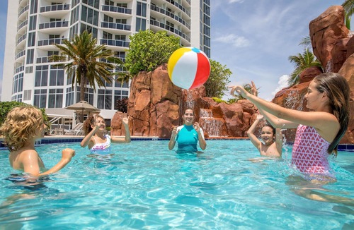 Sunny Isles Beach Resort | Trump International Deluxe Bay Views Room w/WiFi & Luxurious Amenities