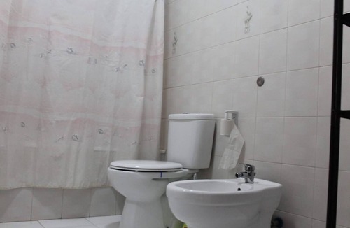 Massama Apartment | Twin Room 2 In Sintra Massamá Next To Train Station