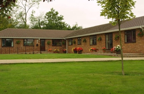 Takeley Bed & Breakfast | Twin room at Little Bullocks Farm