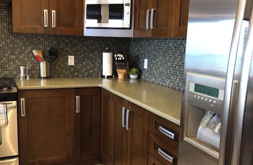 Ganges Condo | Two Bedroom Ocean View Condo, walk to Ganges -UNIT 203