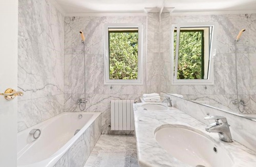 Playa de San Juan House | UALIDIA GOLF Suites