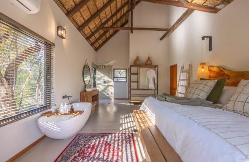 Thorny Bush Game Reserve Villa | Ukanyi Private Luxury Villa