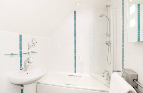 Gunthorpe Hotel | Unicorn, Gunthorpe by Marston's Inns