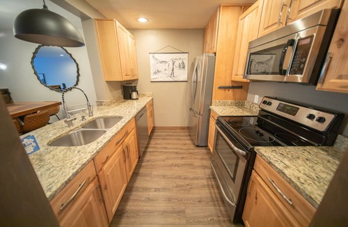 Keystone Condo | Updated Golf CondoPool/Hot Tubs plus Shuttle