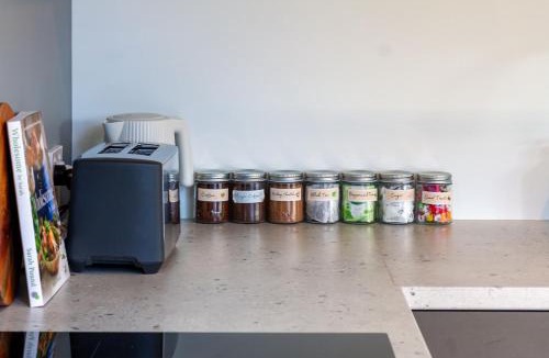 Riccarton Apartment | Urban Loft Near Westfield Mall Walk Everywhere