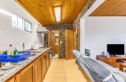 Sao Mateus House | Vacation Home "Retiro Dos Cabritos" with Sea View and Private Terrace