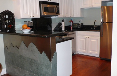 Mammoth Lakes Condo | Val D' Isere-Beautiful! - Ski In/Out! Condo.