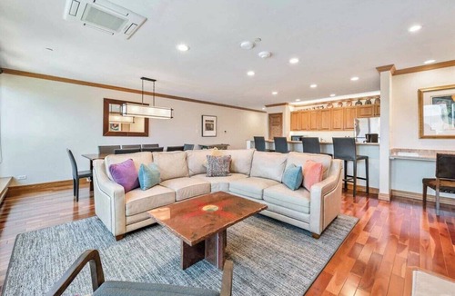 Vail Condo | VB | Beautiful 3 BR Condo w/A/C in Lionshead
