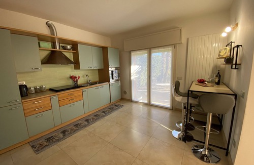 Comero Apartment | Veronica vacation home with garden