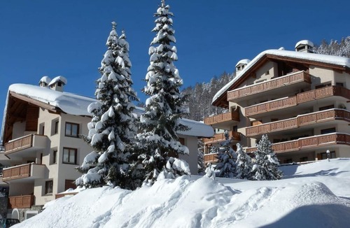 Sankt Moritz-Bad Apartment | Very well located apartment house in the area of Park-Salet.