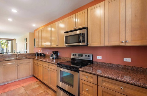 Coco Condo | Vibrant 3-Bedroom Condo with Resort Amenities, Pools & Beach Club Access