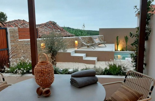 Almocageme House | Viladraga - Casa da Ursa