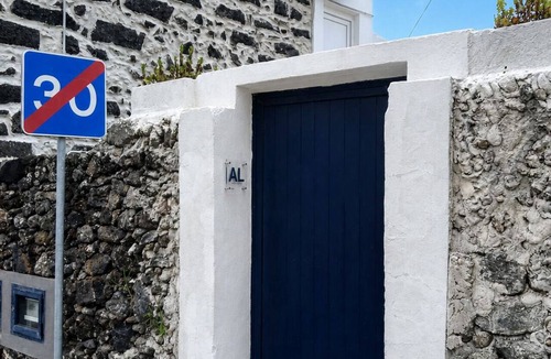 Fenais da Luz Apartment | Villa Amanecer