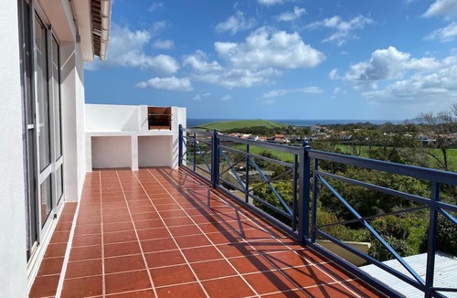 Fenais da Luz Apartment | Villa Amanecer