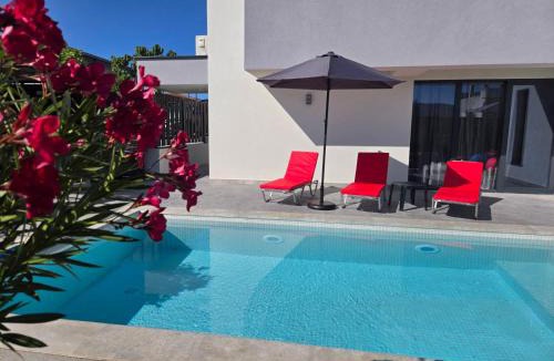 Lozenets Villa | villa Amethyst, private pool with heating and salt water