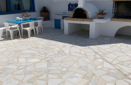 Makry Gialos Villa | Villa "Blue Sea" with Sea View, Terrace & Wi-Fi