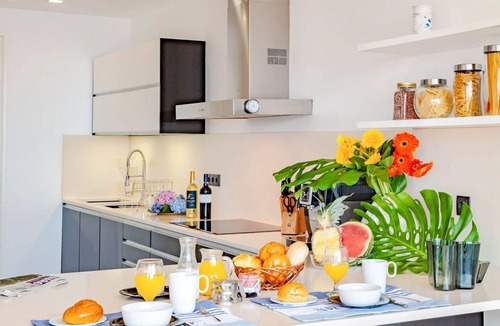 Canico House | Villa Chimera by LovelyStay