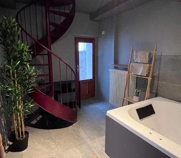 Blevio House | VILLA Como, Jacuzzi Spa and Private Pool