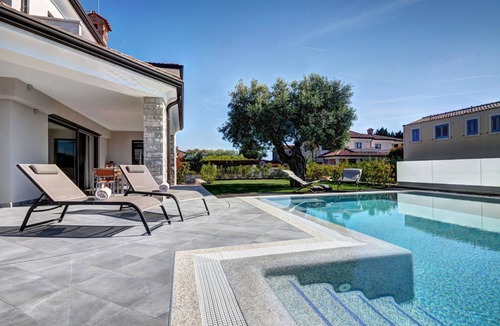 Basanija Villa | Villa Emotion with Pool