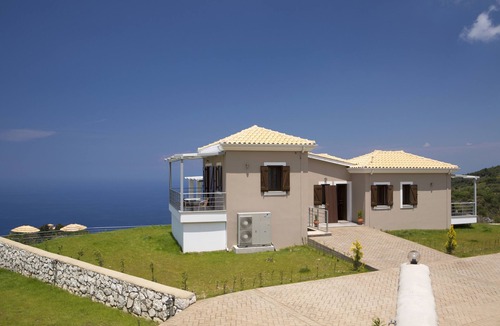 Agios Nikitas Villa | Villa Erato