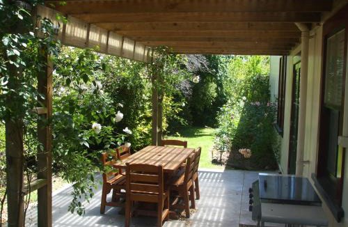 Martinborough House | Villa in the Vines