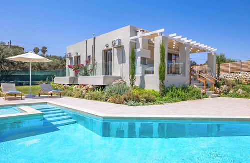 Adelianos Kampos Villa | Villa Kampos Dio - Two Bedroom Villa, Sleeps 4