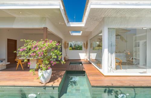 Beraban Villa | Villa Lior - 1BR Luxury Hideaway near Nyanyi Beach