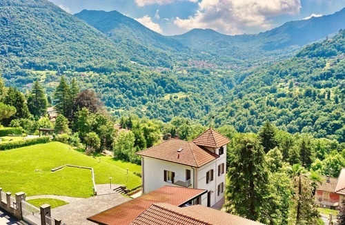 Dizzasco Villa | Villa "Luxury Oleandra" with Private Pool, Big Garden and Barbecue