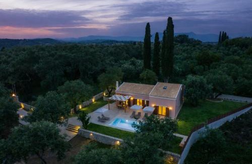 Perama Villa | Villa Markia