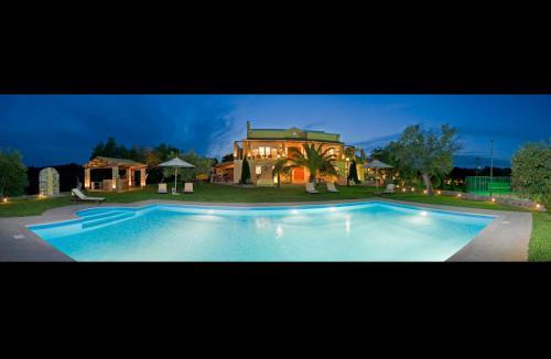 Parelia Villa | Villa Privilege Classic & Exclusive
