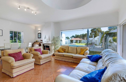 Verdizela Villa | Villa V3 Verdimar with Shared Pool, Terrace & Wi-Fi