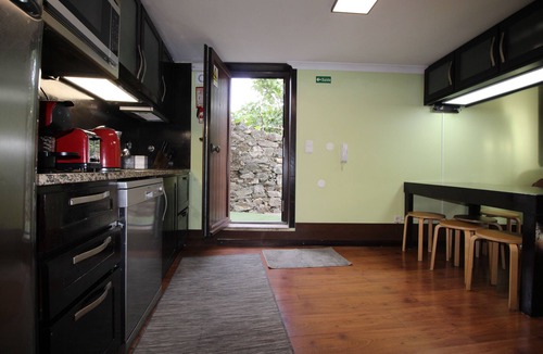 Braganca House | Villa with swimming pool, terrace and garden. Pets allowed.