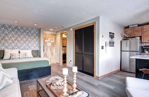 Peak 9 Apartment | Village at Breckenridge Studio 4217 - Ski-In/Out Condo 1 block to downtown