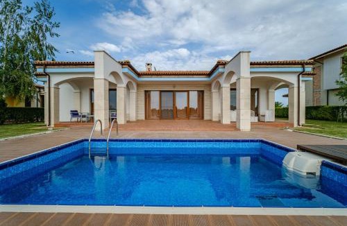 Balchik Villa | Villas at Lighthouse Golf by Parnas Estate