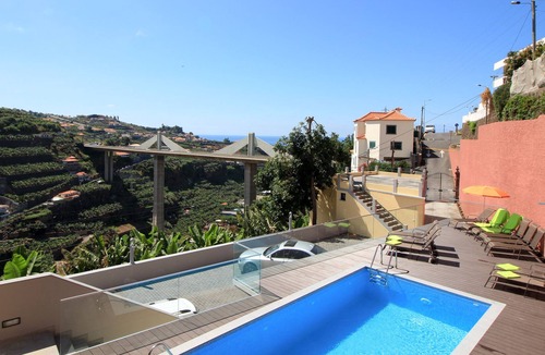 Madeira Island Apartment | Villas Quinta da Lapa 2. Flat B. Heated pool. WiFi