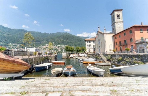 Torno Apartment | Vintage Home in the hamlet with lake view