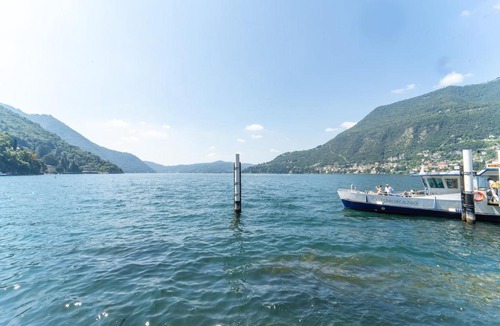 Torno Apartment | Vintage Home in the hamlet with lake view