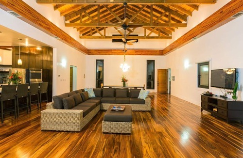 Gibson Bight Villa | Vivaro Beachfront Villa Infinity Pool Private Dock