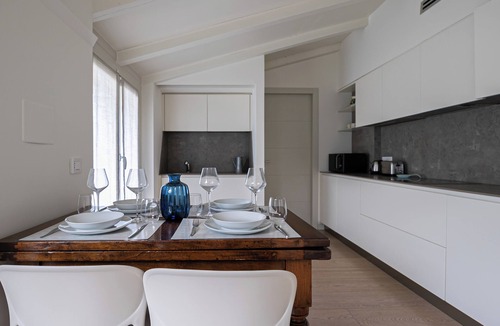 Monza Apartment | Volta 40 - A - One Bedroom Apartment, Sleeps 4