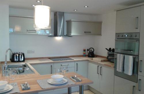 Warwick Town Centre Apartment | Warwick Market Place Apartment