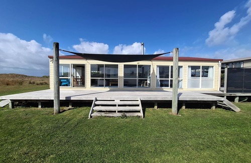 Karkari Peninsula House | Waterfront at Tokerau Beach