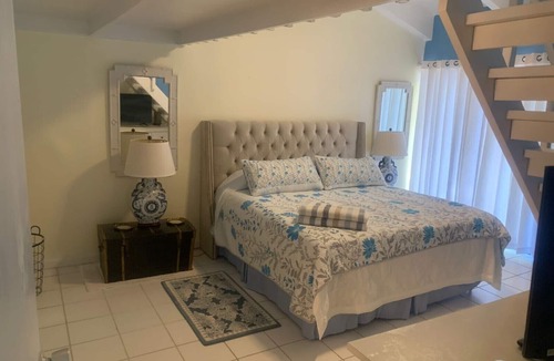 Great Harbour Cay House | ❤️Waterfront beach villas with wrap around decking